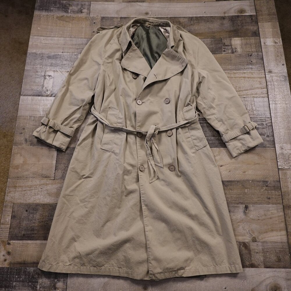 Vintage Men’s Trench Coat – Union Made in USA, Size‎ 40S (Fits Like XL)
